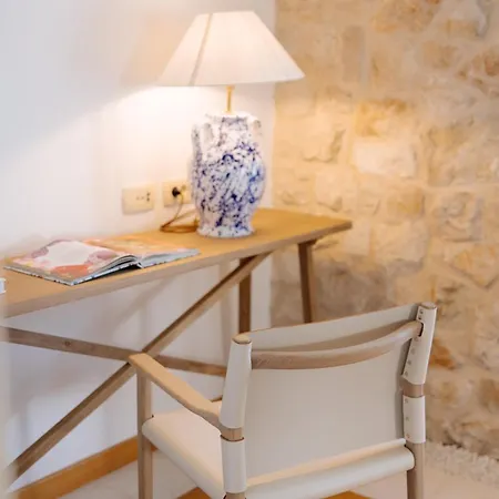 Lola's Summerhouse Villa *
